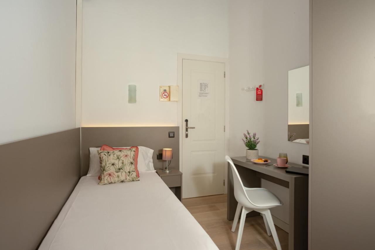 Antonios Hostal Σίτζες Εξωτερικό φωτογραφία